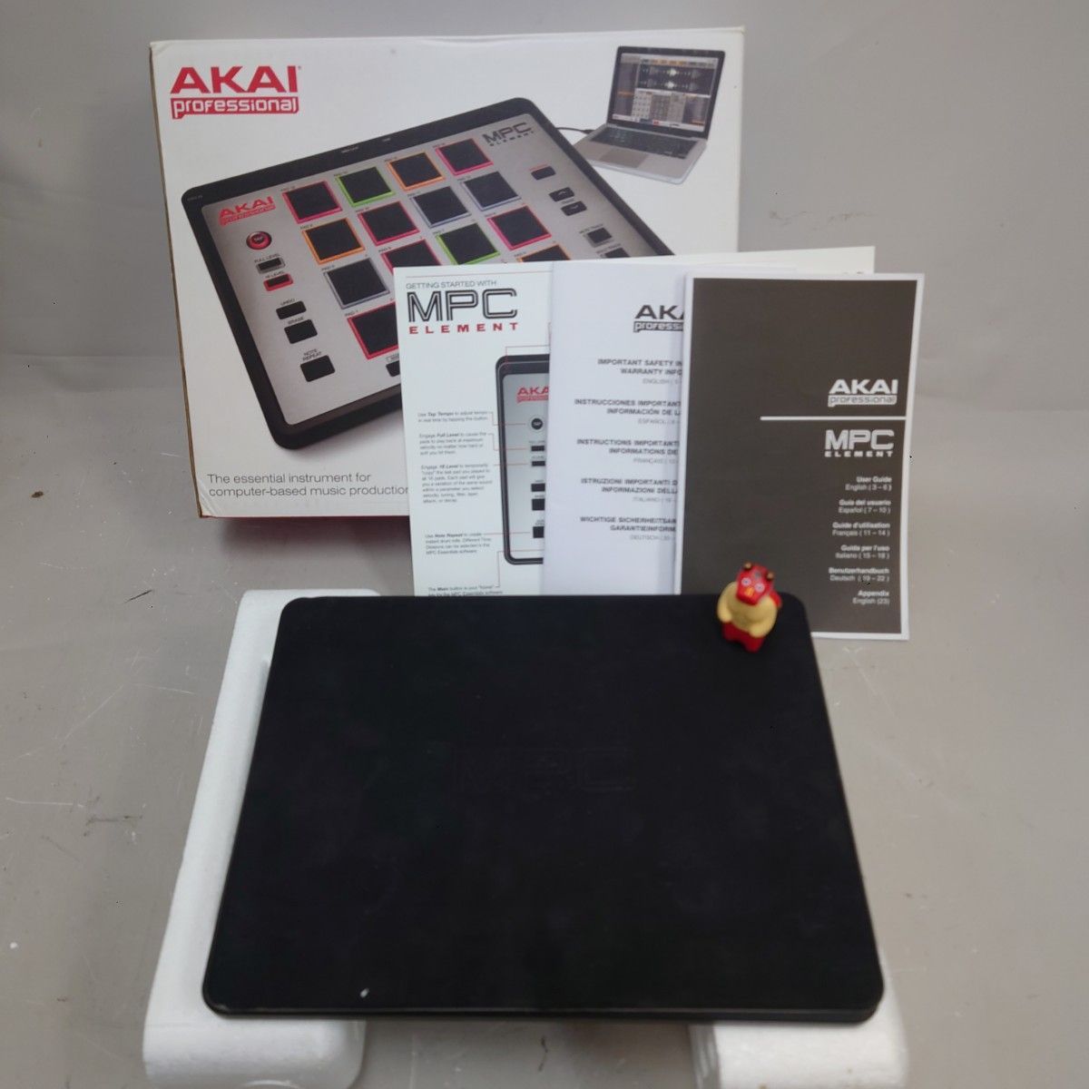 AKAI MPC Element MIDI PAD コントローラー 動作品 あり 音楽制作 DAW連携 パッドコントローラー z-2425