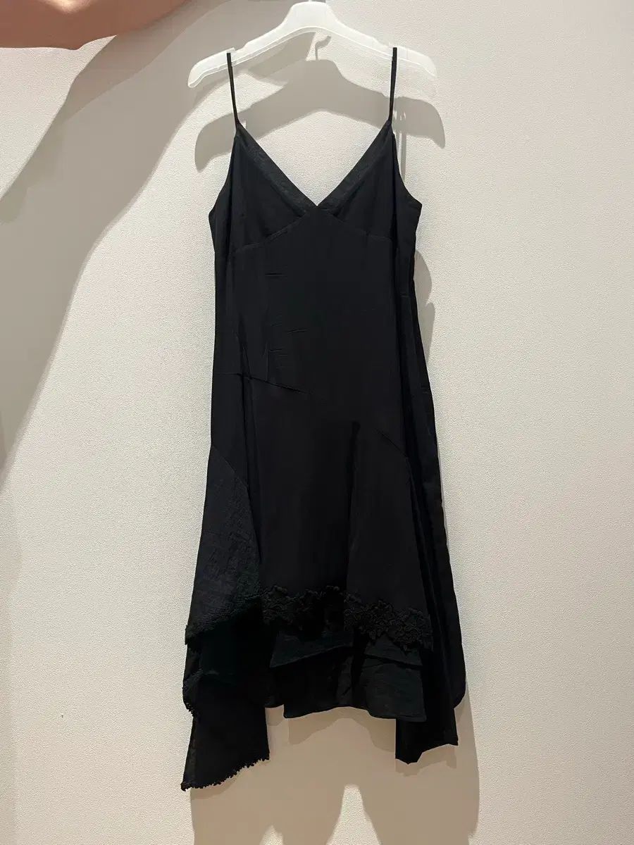 * VERSO アシンメトリック レイ レース ONE PIECE ブラック