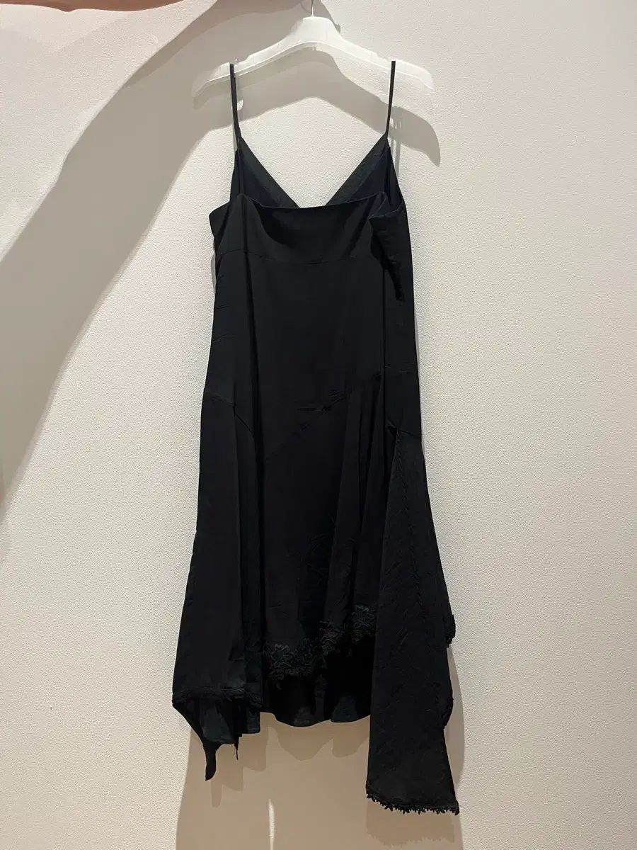 VERSO アシンメトリック レイ レース ONE PIECE ブラック