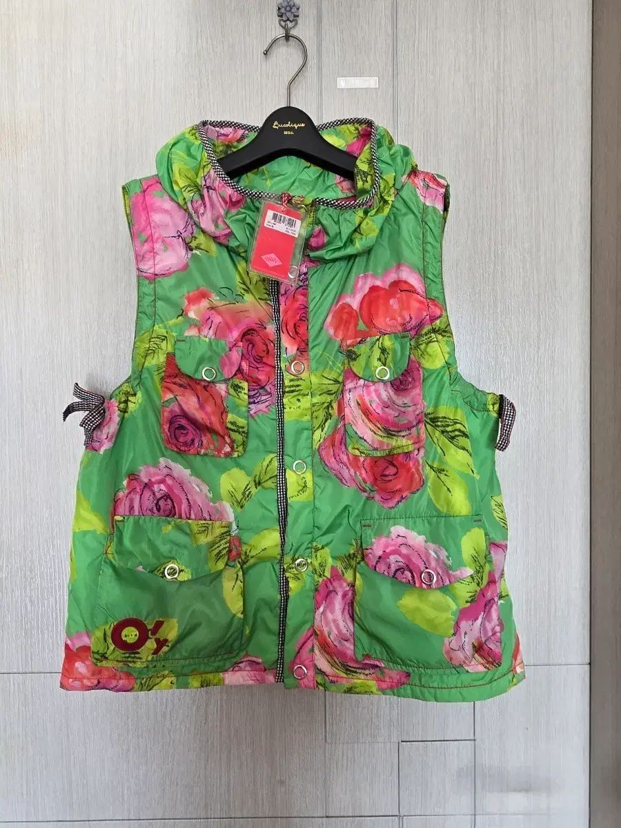 77 77반 実寸参考 ポルトガル 製造 OILILY ダウン ベスト