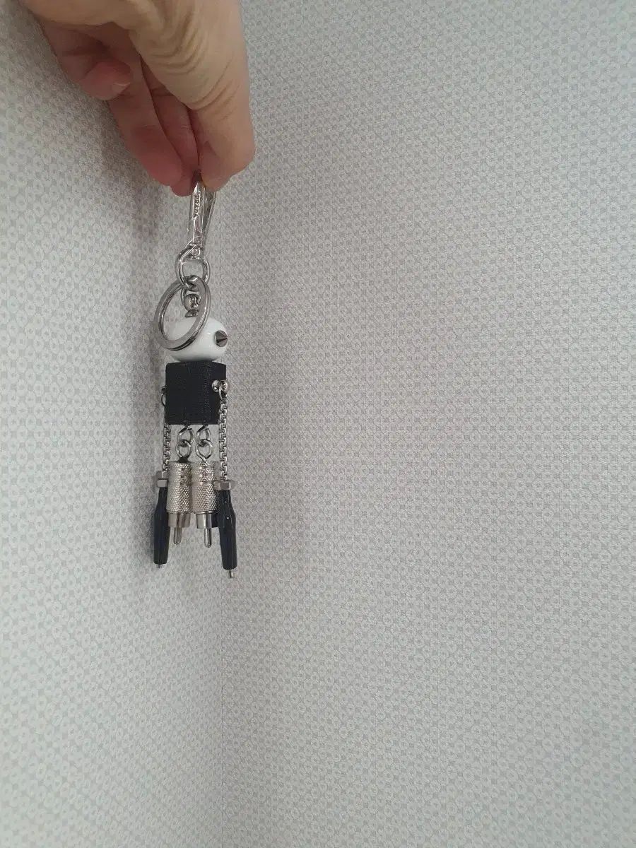 PRADA プラダ ロボット キーホルダー 訳あり 通常商品とほぼ同等