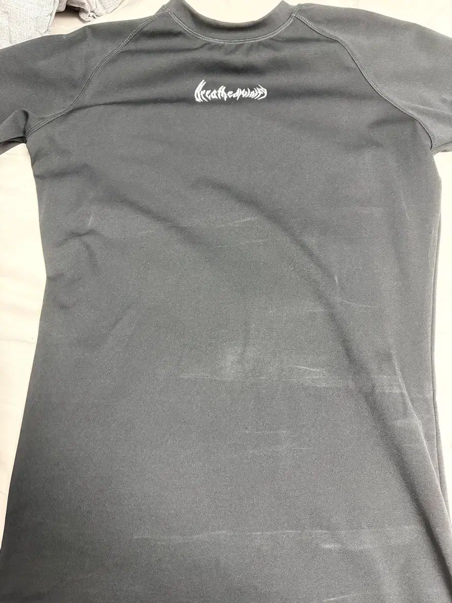 Breathedivinity ブラック 半袖 Tシャツ コンプレッション