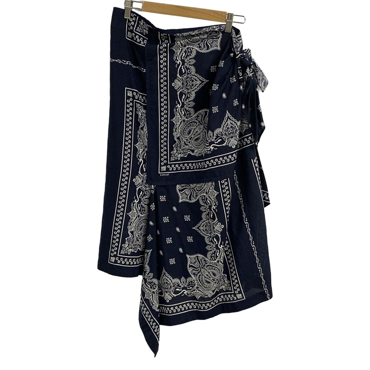 サカイ ロングスカート サイズ3 L レディース - 19-04270 ダークネイビー×白 バンダナ柄 変形デザイン ペイズリー柄 ラップスカート
