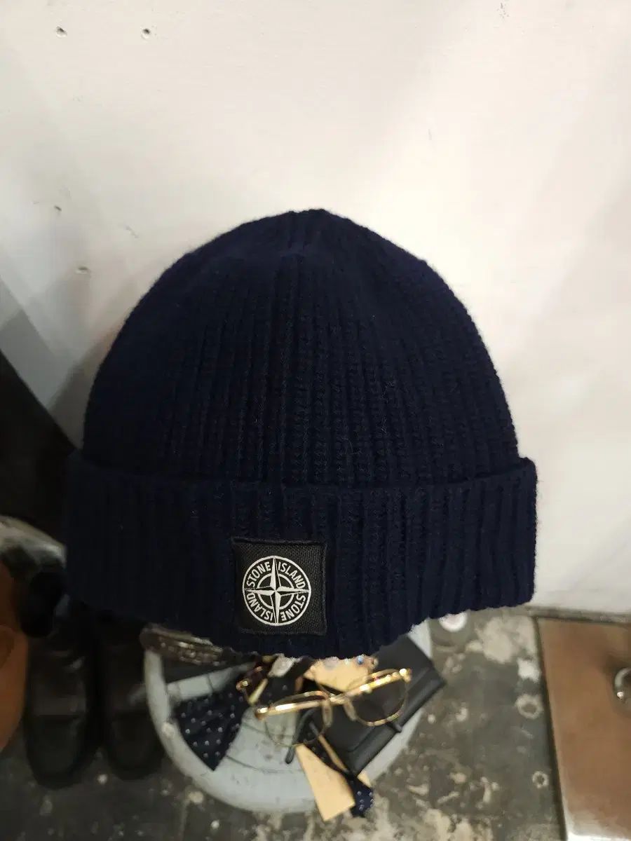 STONE ISLAND ストーンアイランド 刺繍 ロゴ ウール ニット ビーニー