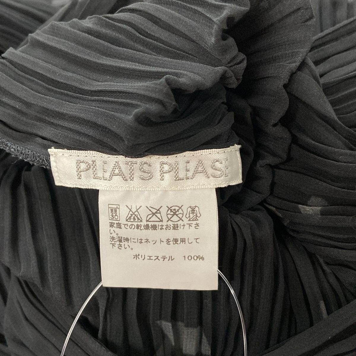  PLEATS PLEASE プリーツプリーズ ポンチョ レディース - グレー×黒 プリーツ 秋 春 ポンチョ ケープコート ジャケット アウター