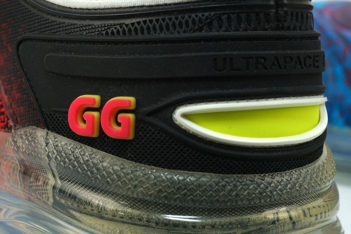 GUCCI ULTRAPACE R グッチ ウルトラペースR グラデーション GGロゴ 