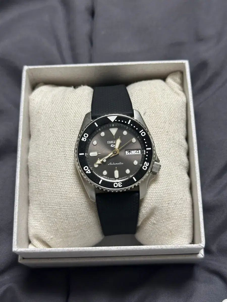 SEIKO 5 SBSA 301 ダイバーズ ウォッチ 腕時計