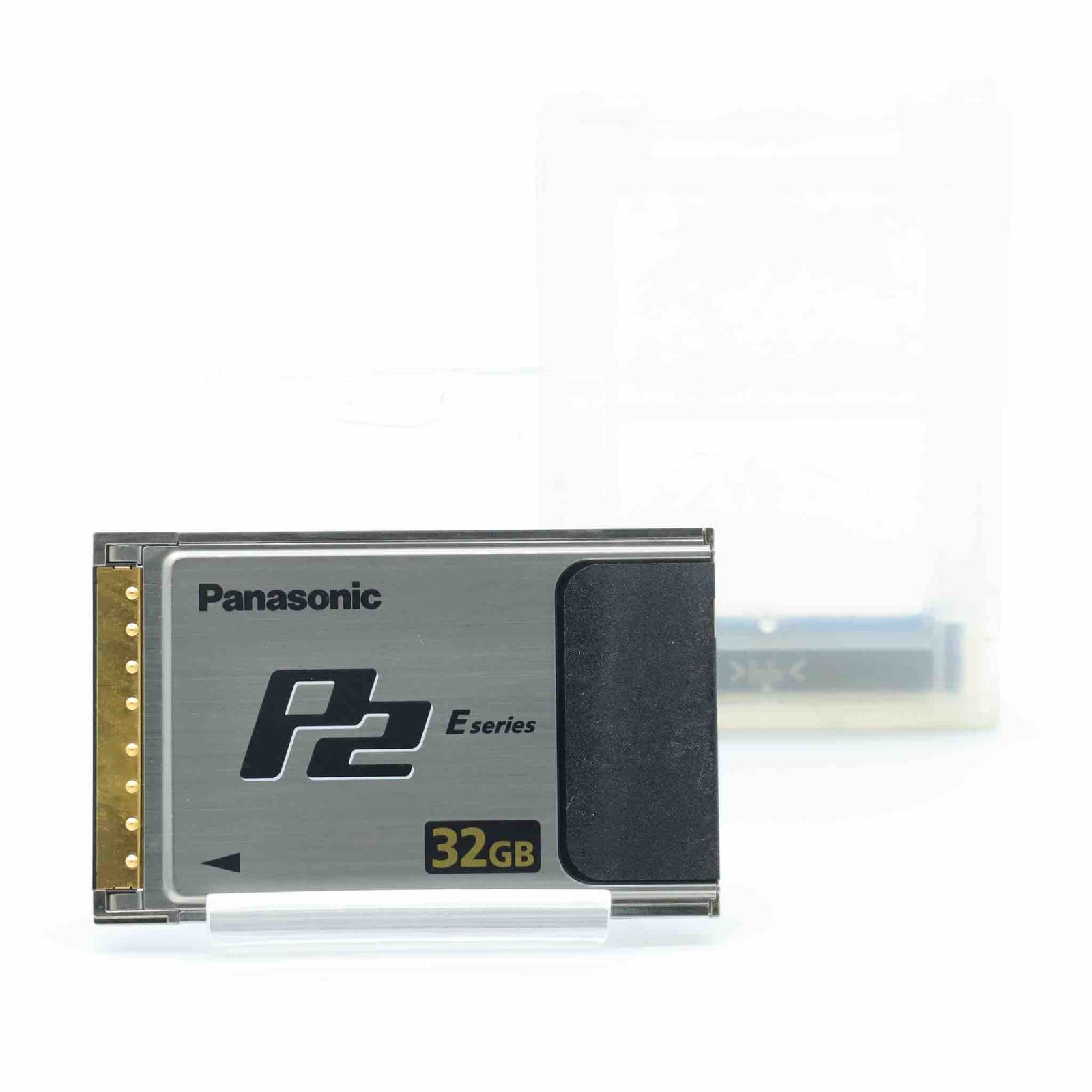 Panasonic AJ-P2E032XG P2カード 32GB ケース付 #632-3 - メルカリ