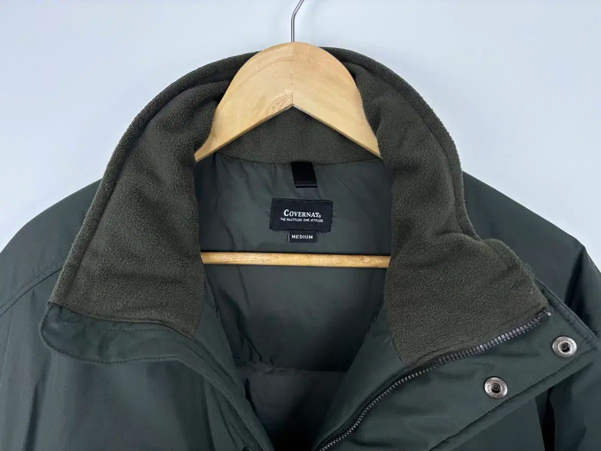 COVERNAT カーキ ポケット ダックダウン ショート パーカ アウター