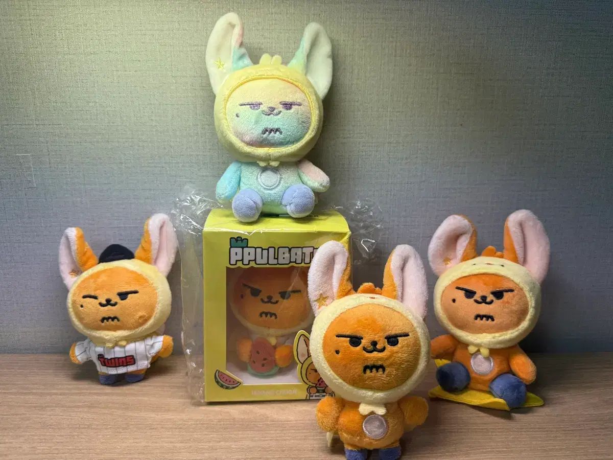 TXT 투바투 뿔바투 フィギュア 1 5バージョン セット 包装紙o