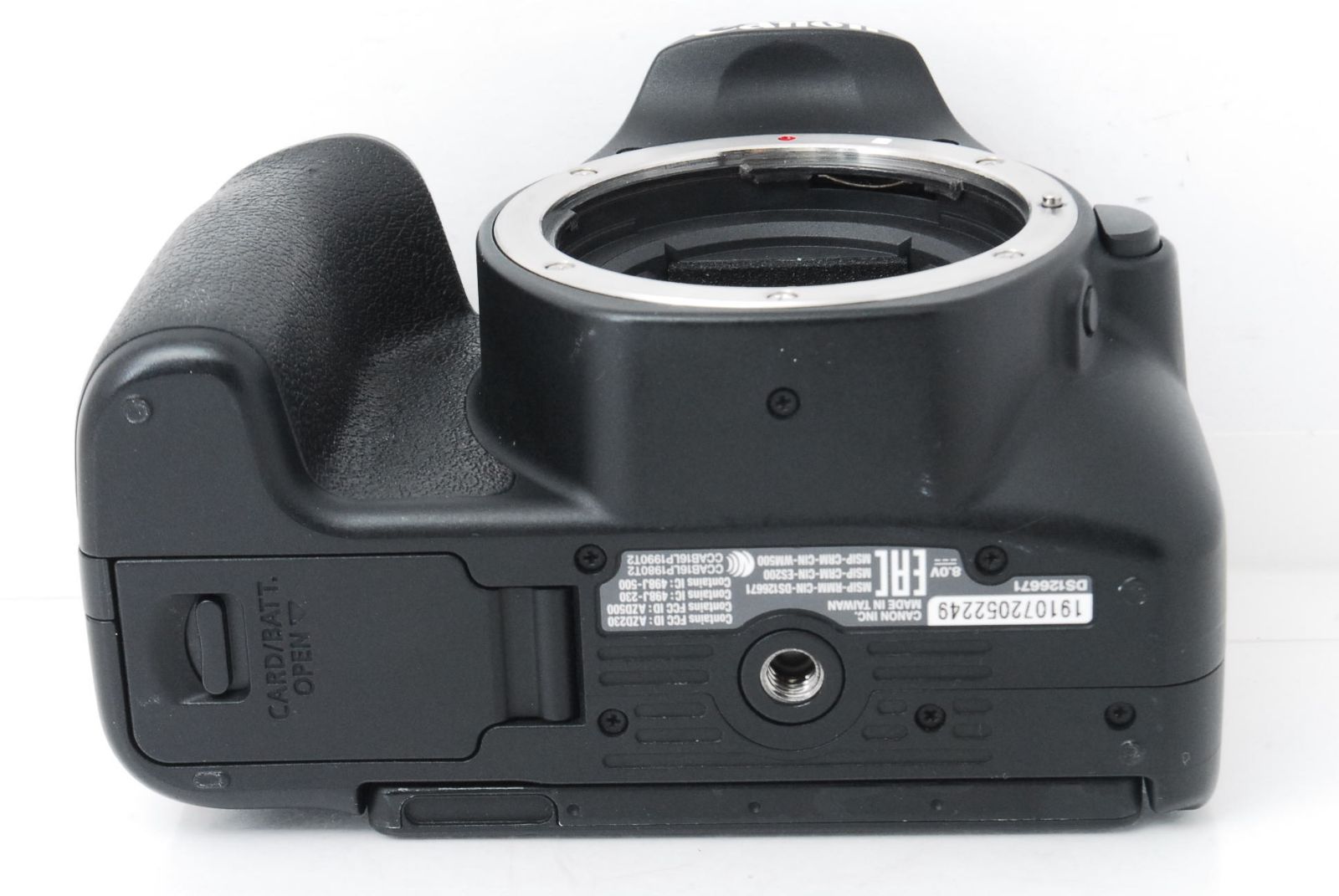 ☆超軽量カメラ♪ショット数20047回☆キヤノン Kiss X9 ダブルズーム