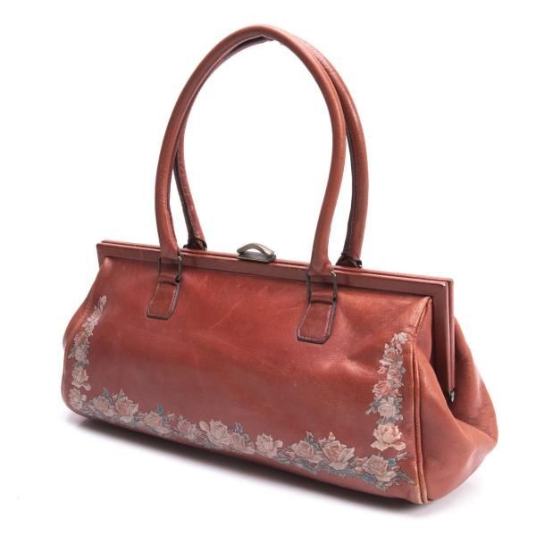 ジャンポールゴルチエJean Paul GAULTIER ローズエンボスがま口