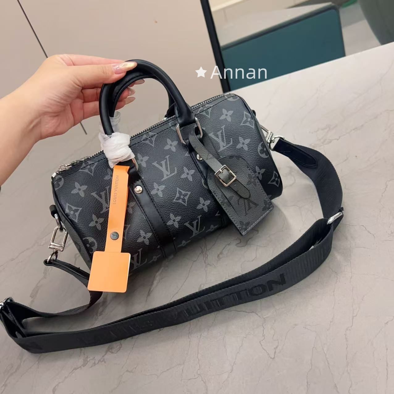 新製品 LOUIS VUITTON ルイヴィトン メンズ ショルダーバッグ 帽子 クラッチバッグ 3点セットバッグ