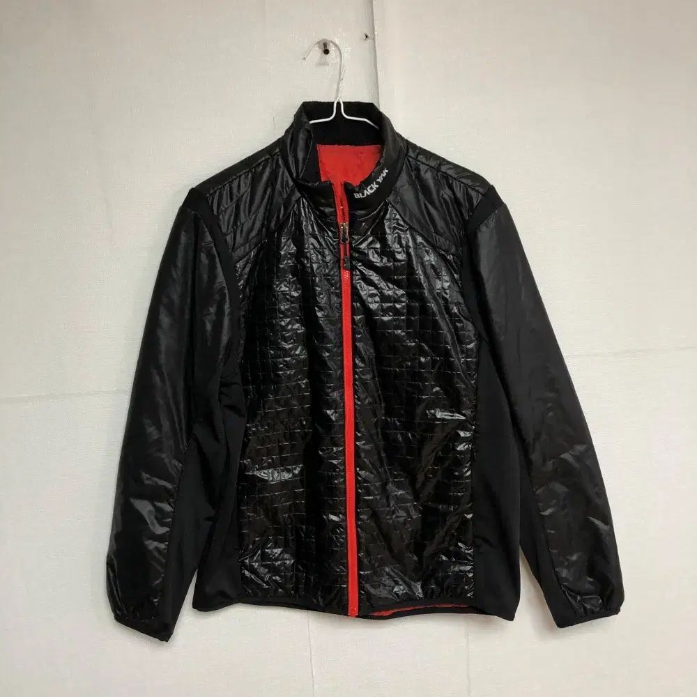 フローラル装飾のピンクキャビネット 002