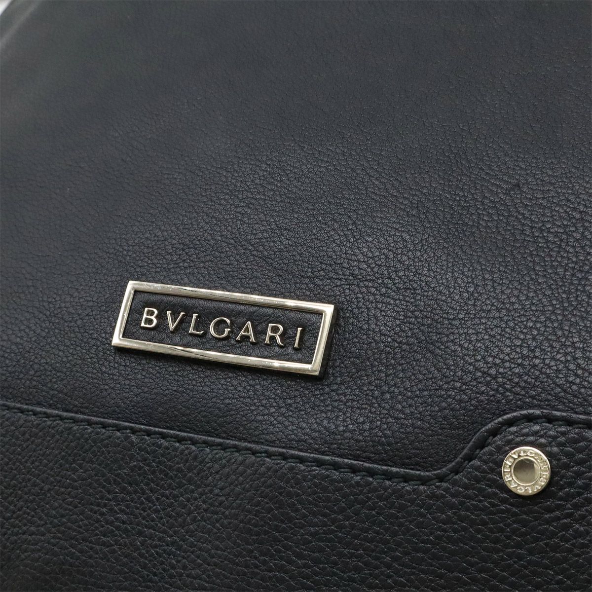 BVLGARI ブルガリ アーバン ショルダーバッグ 斜め掛け レザー