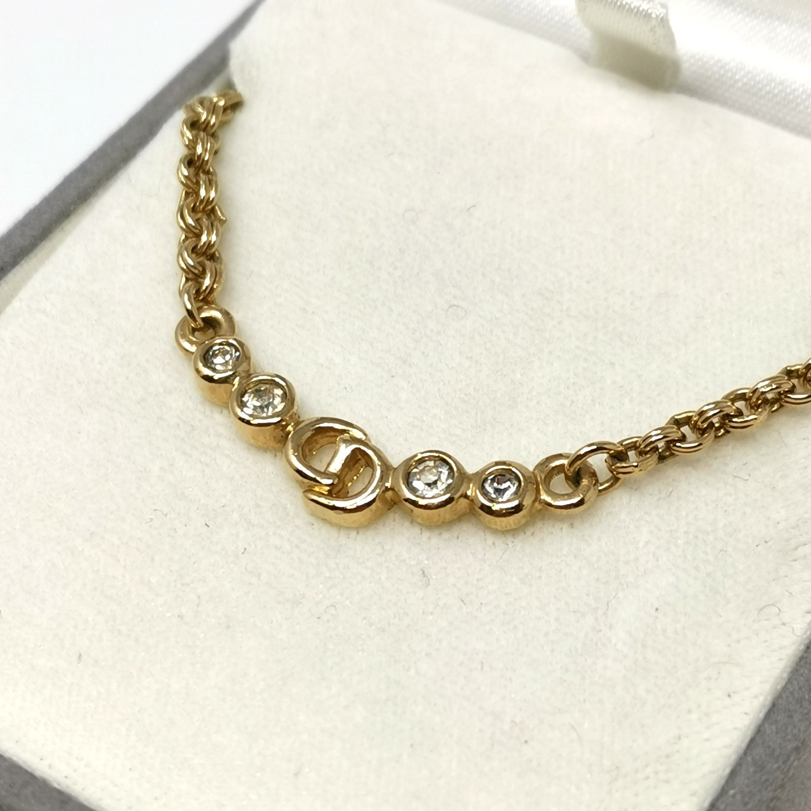 Chiristian Dior ネックレス ゴールドカラー CDロゴ 日本航空機内販売