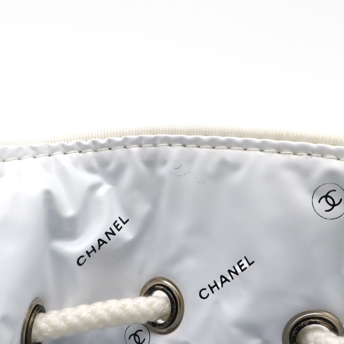 シャネル ⭐入手困難 ⭐CHANELノベルティショルダーバック 黒+白のロゴ 