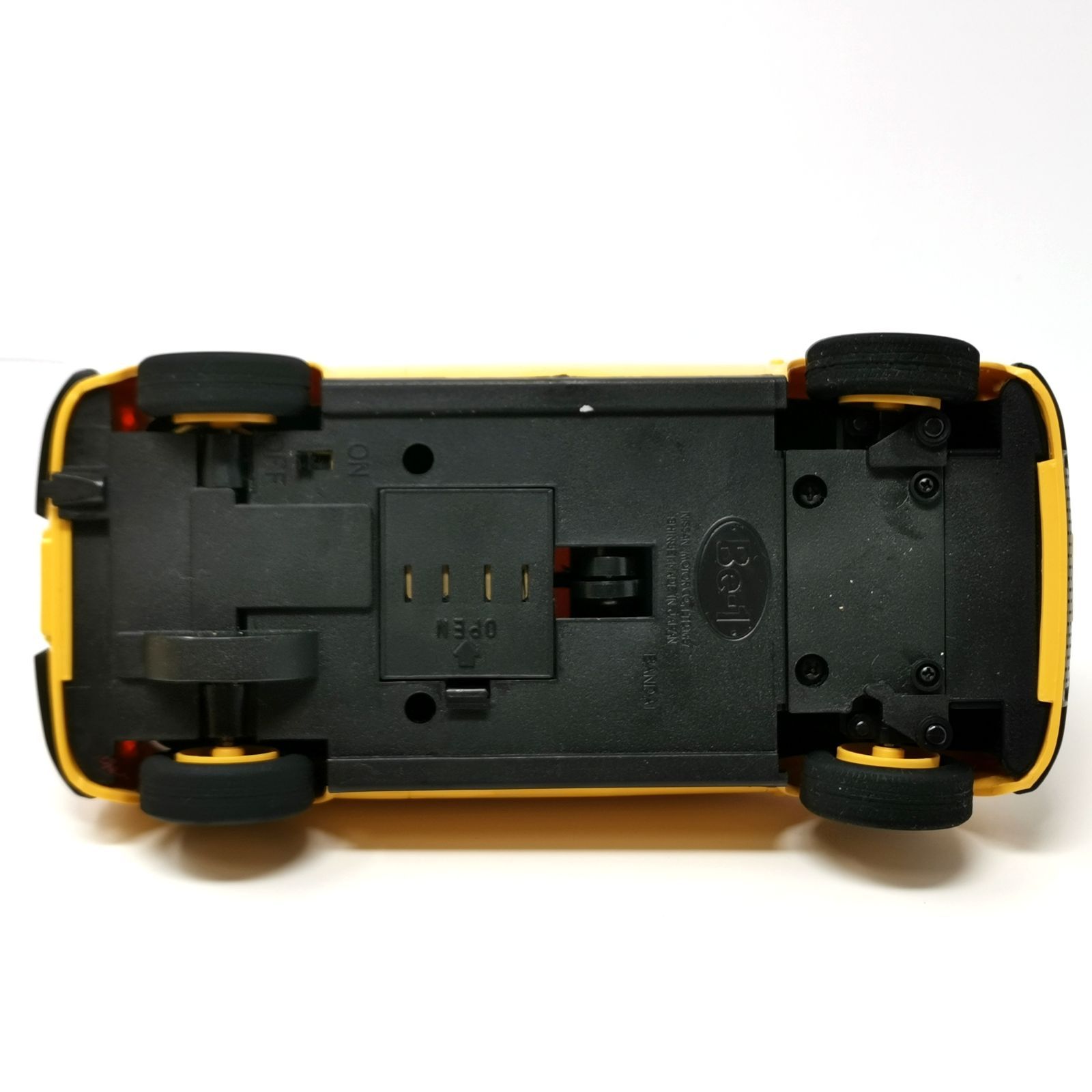 希少 Be-1 RADIO CONTROL CAR ラジコン パンプキンイエロー バンダイ