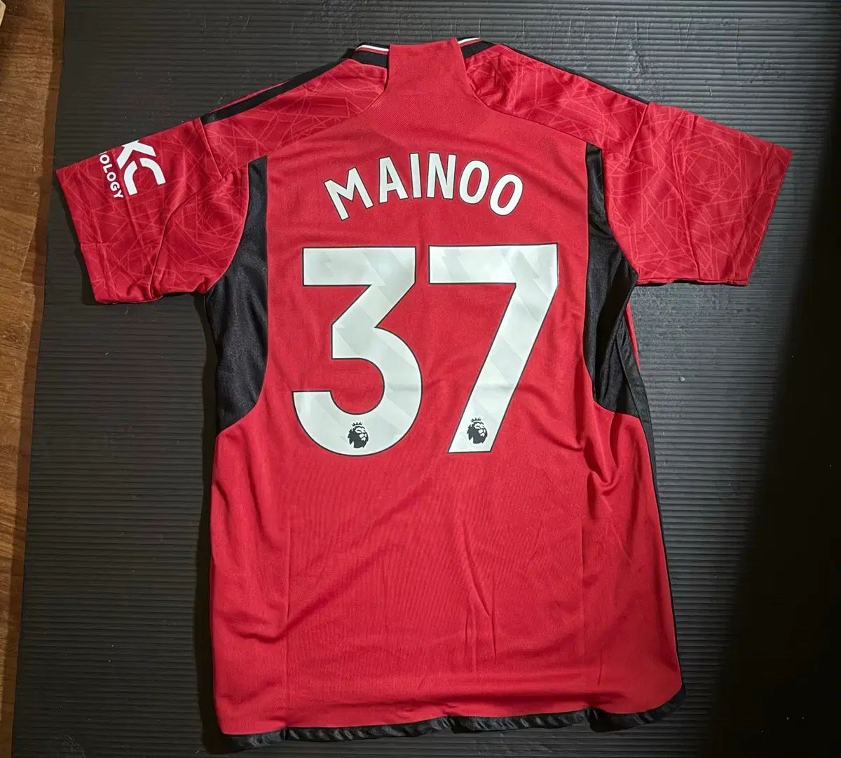 マンチェスター ユナイテッドFC MYヌ 23 24シーズン M