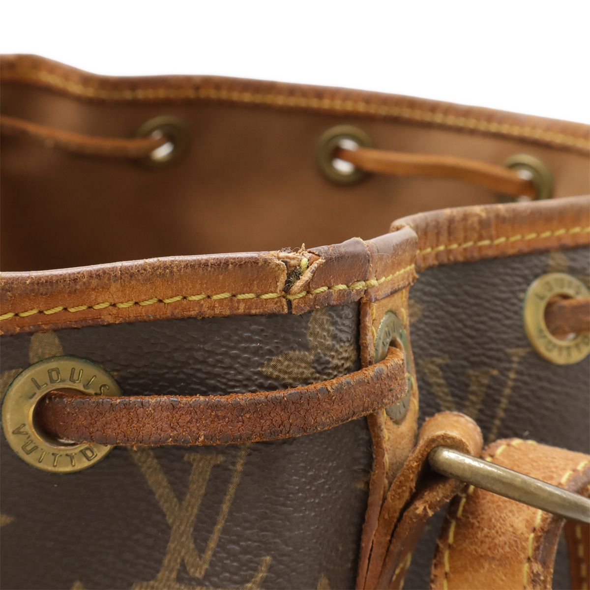 LOUIS VUITTON ルイ ヴィトン モノグラム プチノエ ショルダーバッグ