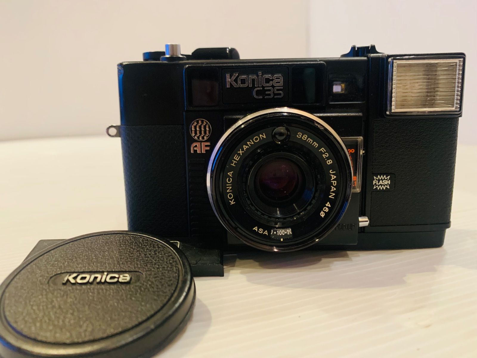 訳あり】フィルムカメラ Konica C35 AF【ジャスピンコニカ】 - メルカリ