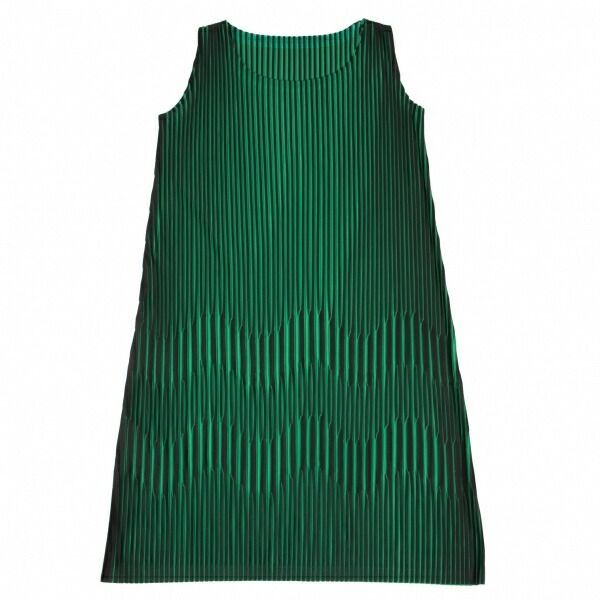 イッセイミヤケISSEY MIYAKE バイカラープリーツノースリーブ