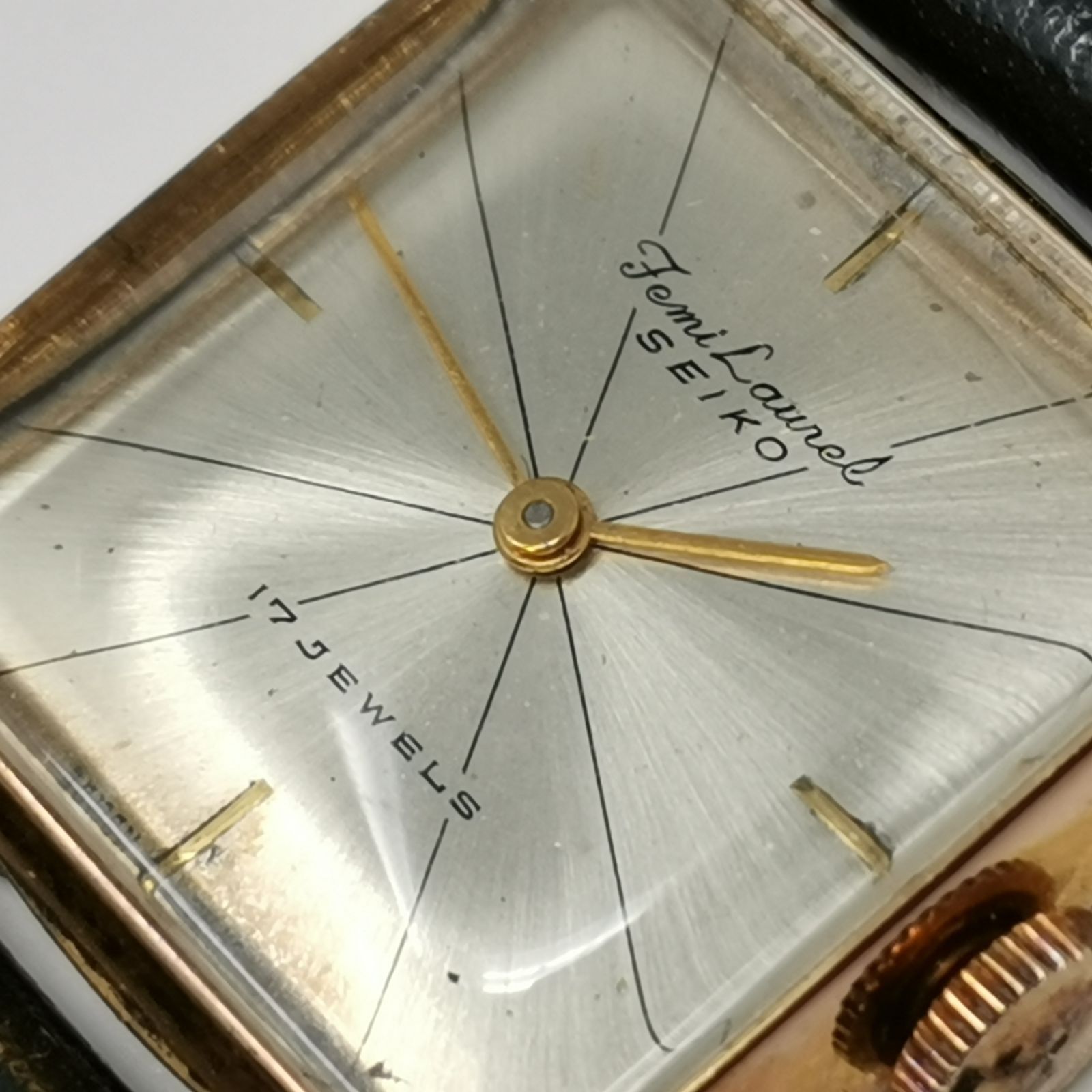 SEIKO セイコー フェミローレル 17石 手巻 金メッキケース 角形ケース レディース腕時計 文字盤ゴールド Femi Laurel 5292 稼働品 管理番号