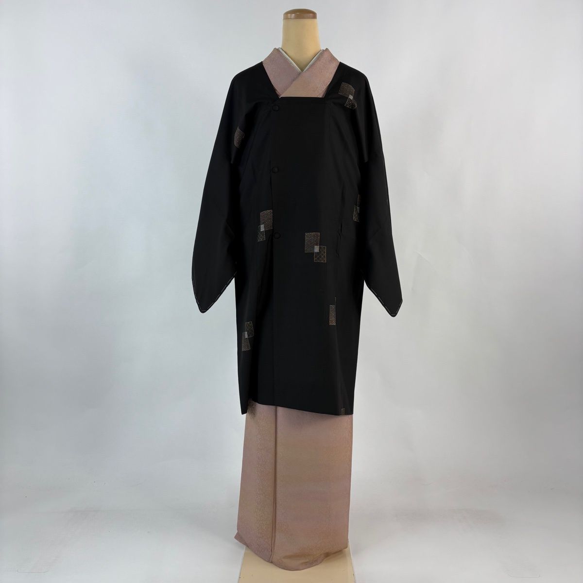 道行 身丈98 cm 裄丈64 M 和装コート 紬地 色紙 焦茶色 正絹 秀品