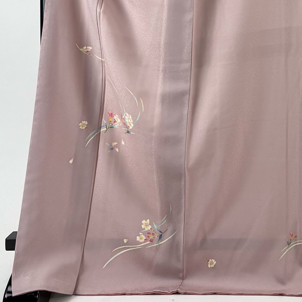付下げ 身丈173.5 cm 裄丈70 L 袷 稲手明仁 落款 草花 流水 ピンク 正絹