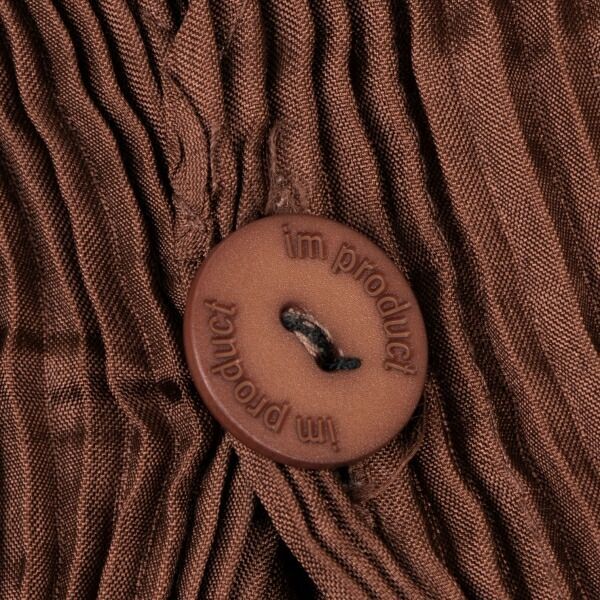 く*ん様 6141アイム プロダクト イッセイミヤケ プリーツ エプロン イッセイミヤケISSEY MIYAKEアイムプロダクト im product バックボタン