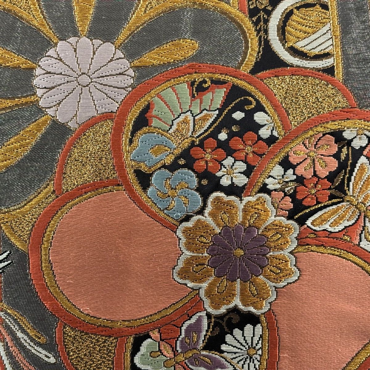 袋帯 秀品 花鳥 蝶 金銀糸 刺繍 銀色 六通 正絹 【中古】 - メルカリ