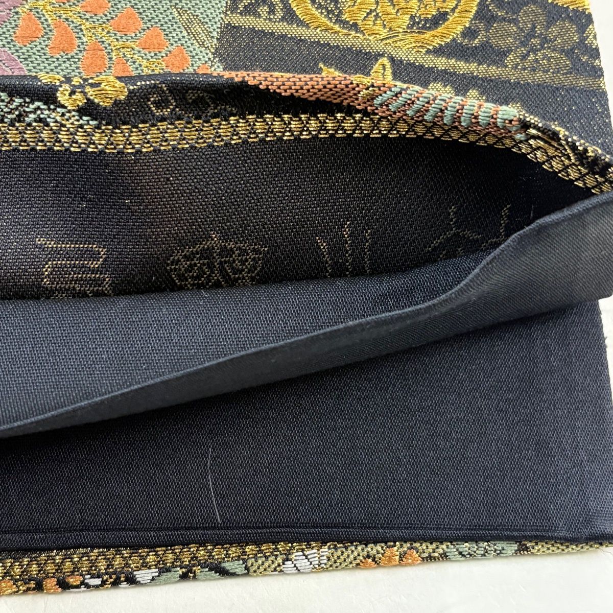 美品】 袋帯 秀品 鳳凰 花唐草 金糸 箔 黒 六通 正絹 【中古】 - メルカリ