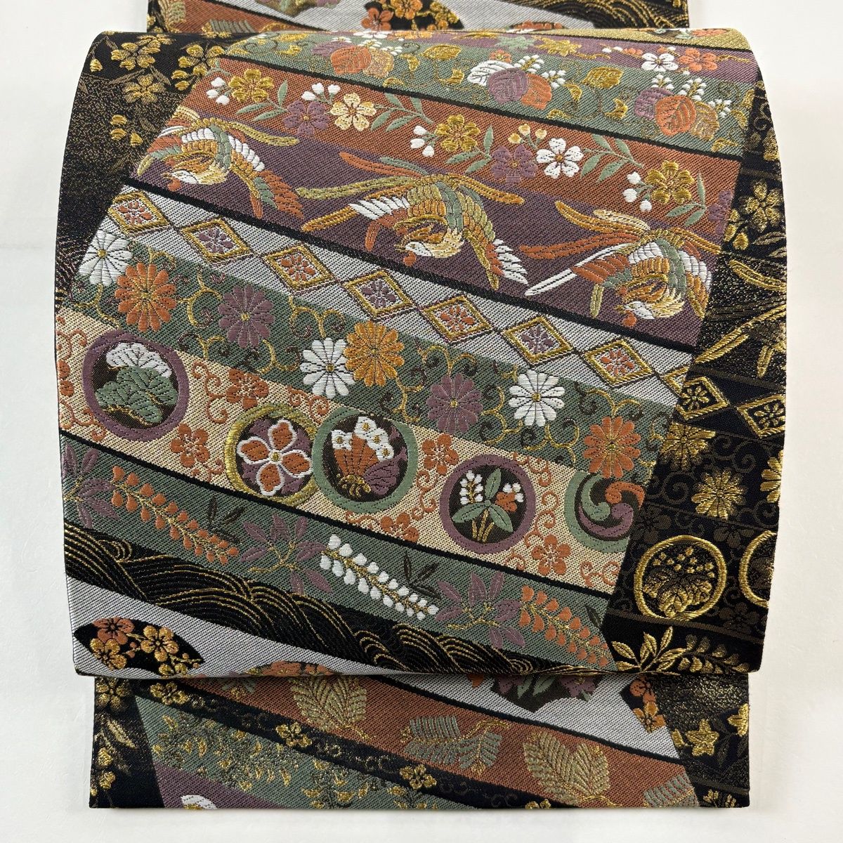 美品】 袋帯 秀品 鳳凰 花唐草 金糸 箔 黒 六通 正絹 【中古】 - メルカリ