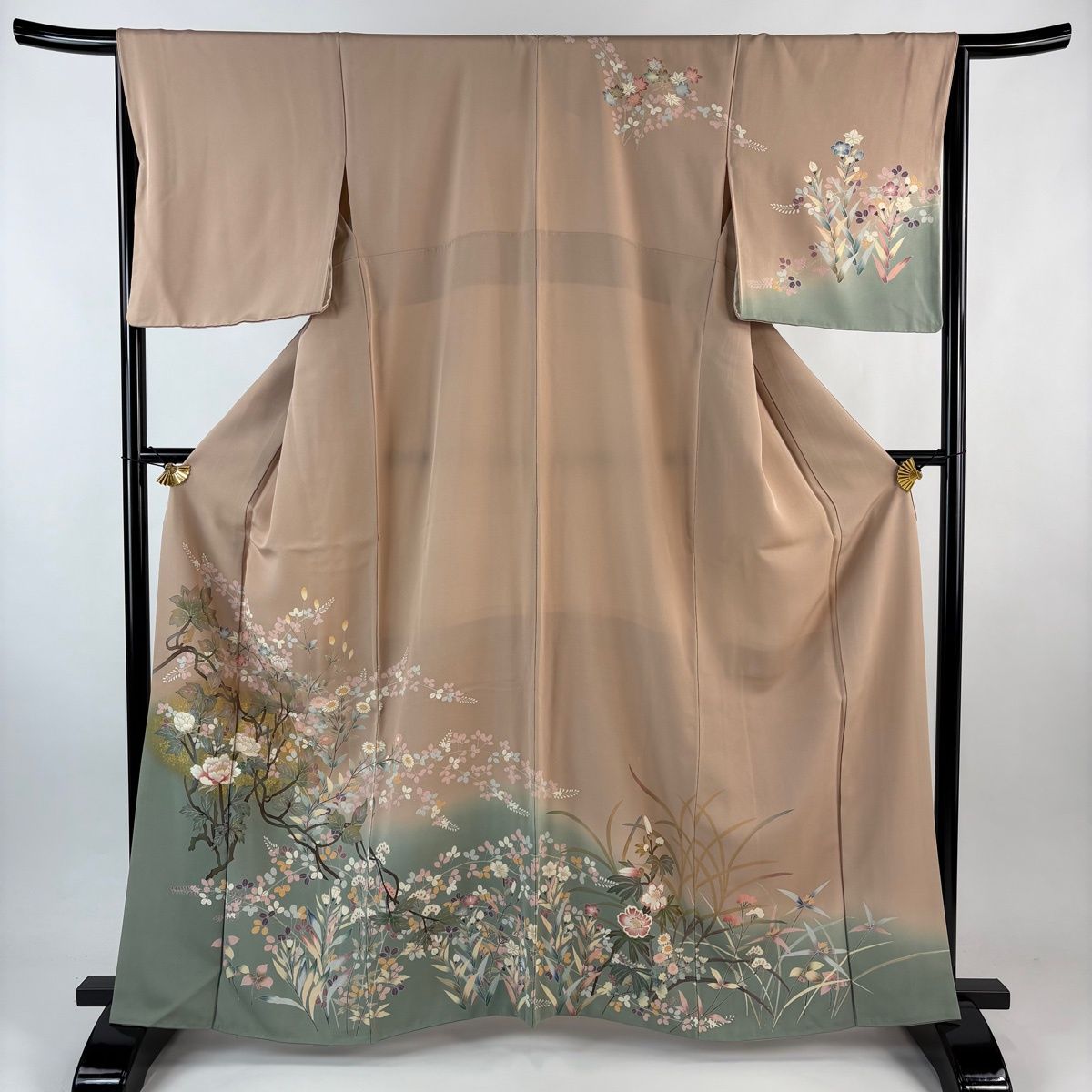 ひ*ん様 【オークション】裄丈66.5cm ベージュ訪問着フルセット 正絹 袷 訪問着 身丈163.5cm 裄丈66cm M 袷 牡丹 萩 金彩 染め分け ピンク
