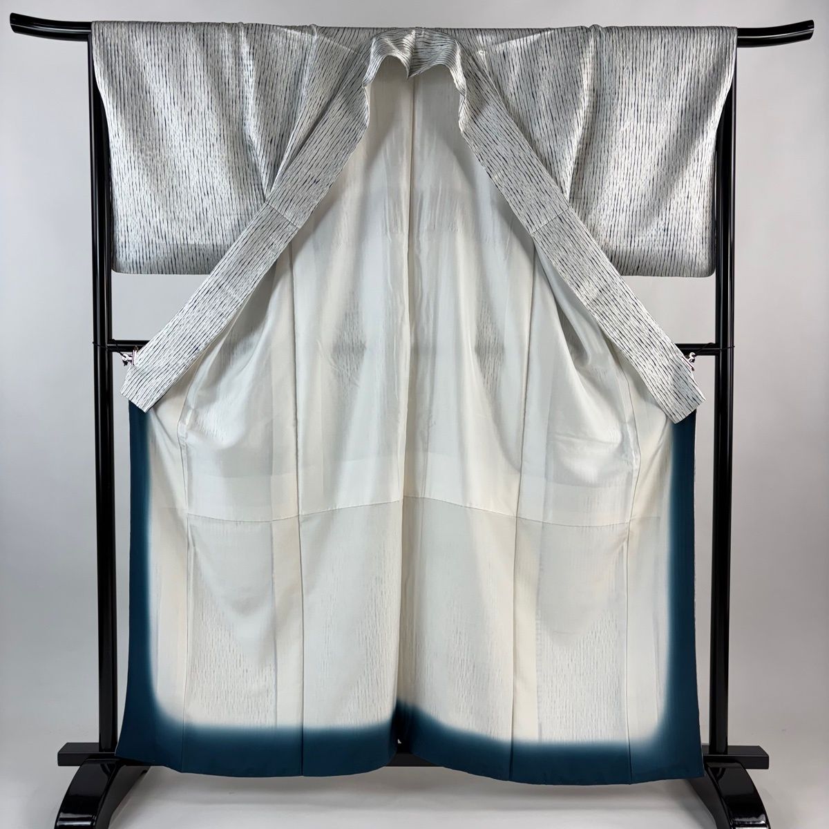  小紋 身丈161 5 cm 裄丈66 M 袷 地紋 幾何学 絞り 灰白 正絹 秀品 小紋 着物