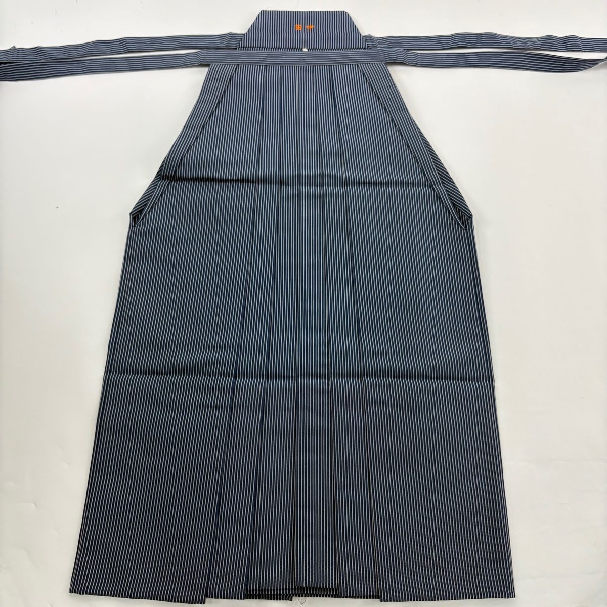 袴 行燈袴 仙台平 落款あり 縦縞模様 紺色 正絹 名品