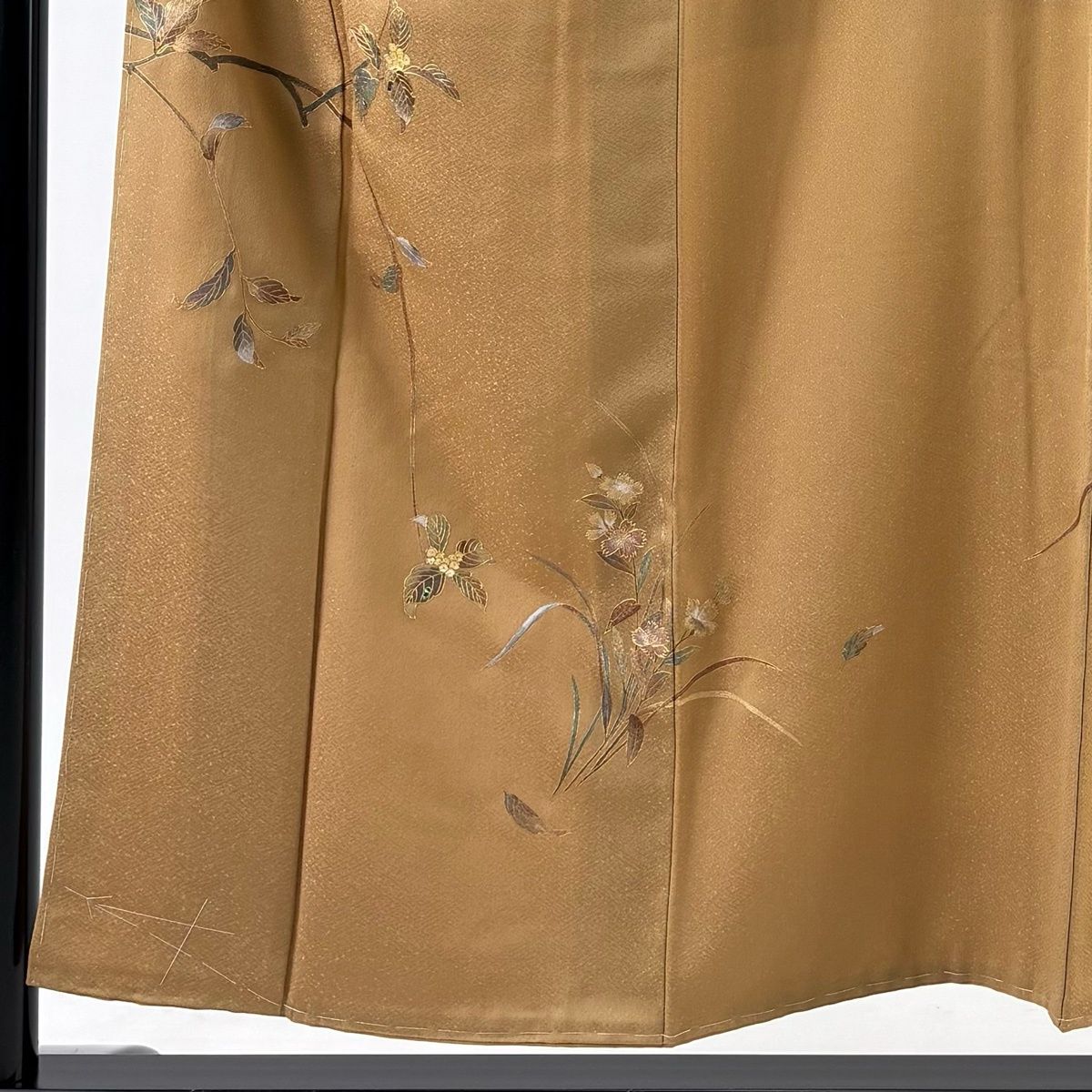 美品】 付下げ 身丈154cm 裄丈64cm M 袷 葉柄 実 螺鈿 金彩 薄茶色