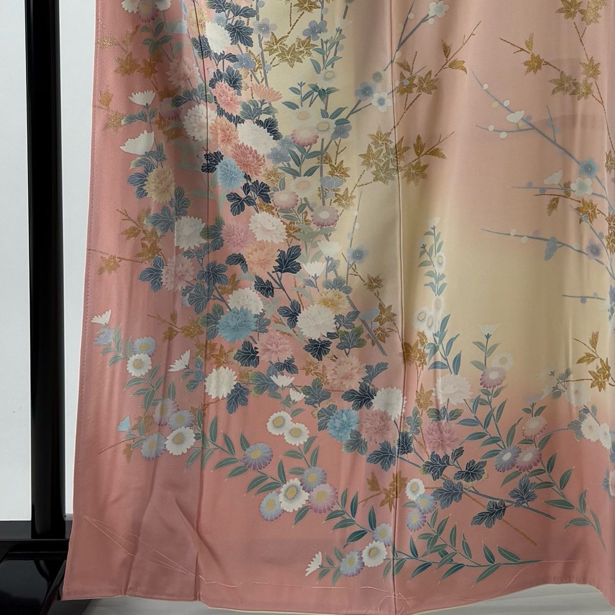 訪問着 身丈164 cm 裄丈68 L 袷 落款 草花 枝梅 ぼかし 金彩 ピンク 正絹 名品