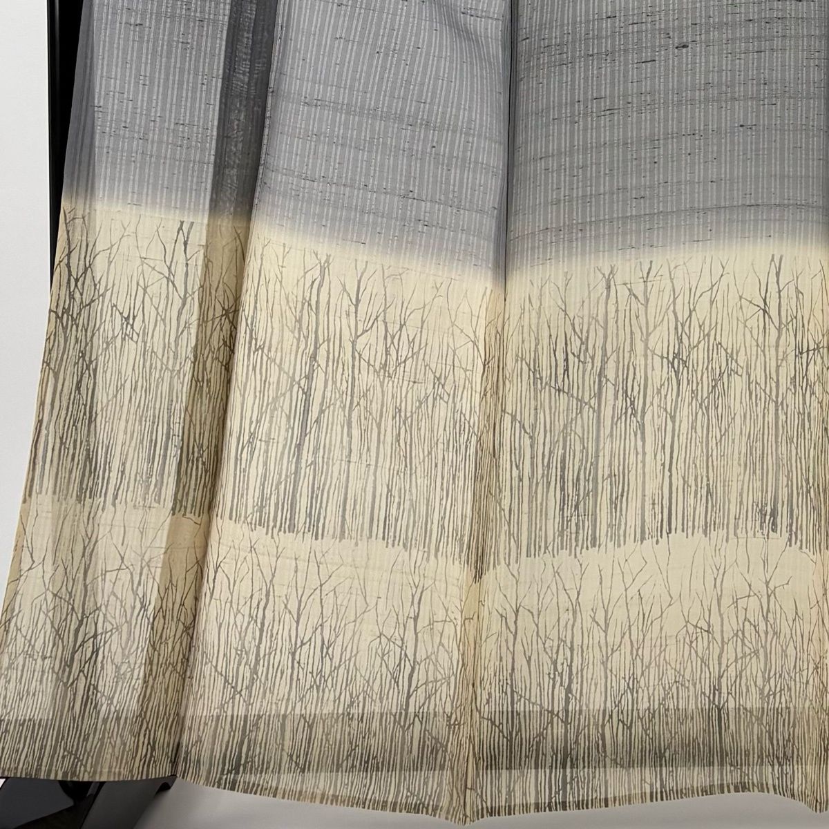 付下げ 身丈163.5 cm 裄丈63.5 S 薄物 夏紬地 縦縞 樹木 灰色 正絹 名品