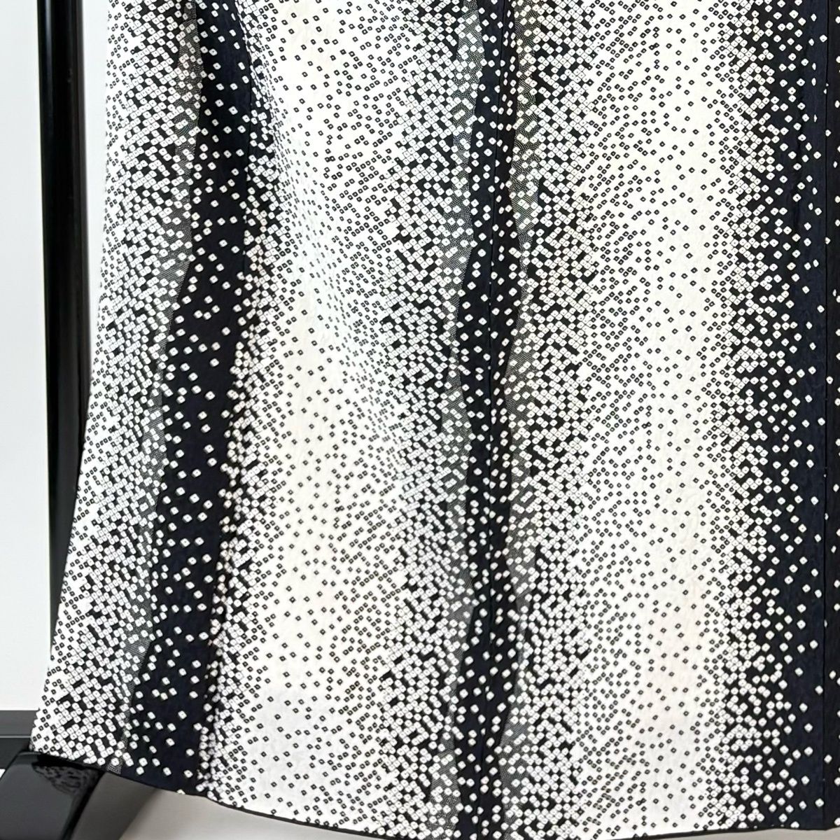 小紋 身丈163 cm 裄丈66.5 M 袷 疋田柄 よろけ縞 クリーム 正絹 名品