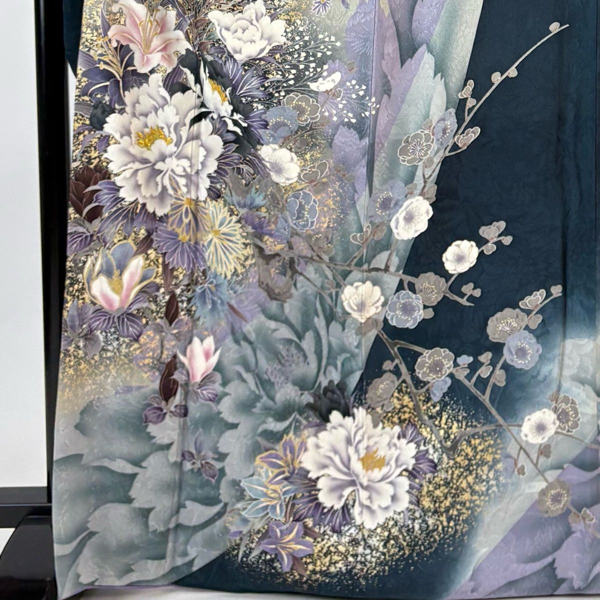 振袖 身丈170.5 cm 裄丈66 M 袷 華徒然 牡丹 枝花 刺繍 箔 灰緑 正絹 名品