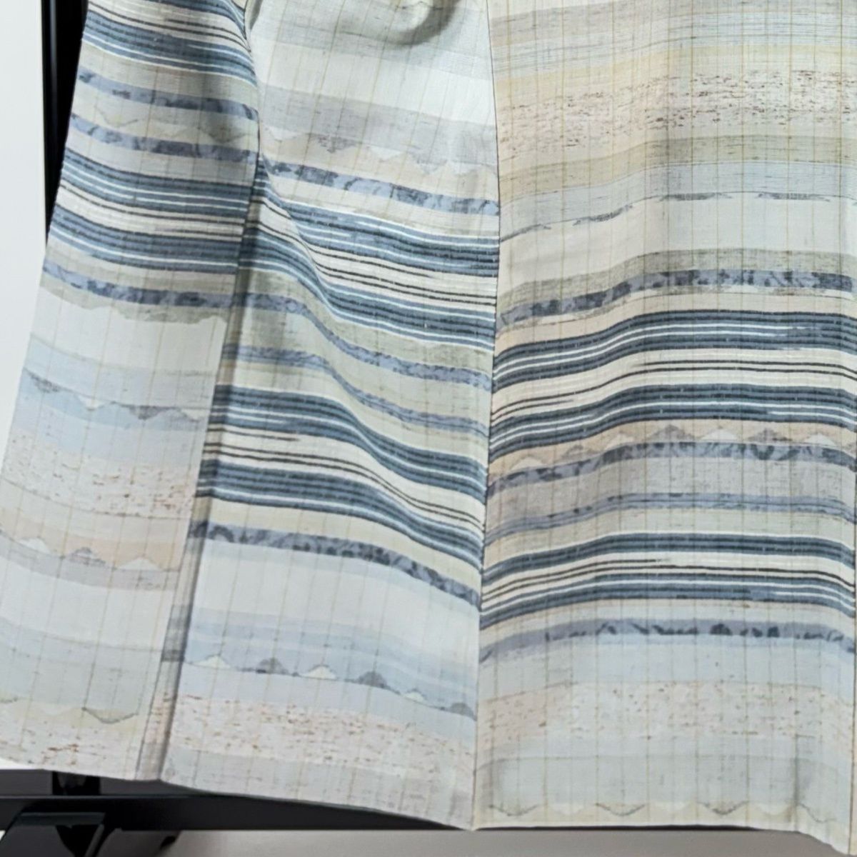 付下げ 身丈158 cm 裄丈66.5 M 袷 紬地 縞 よろけ縞 灰緑 正絹 名品