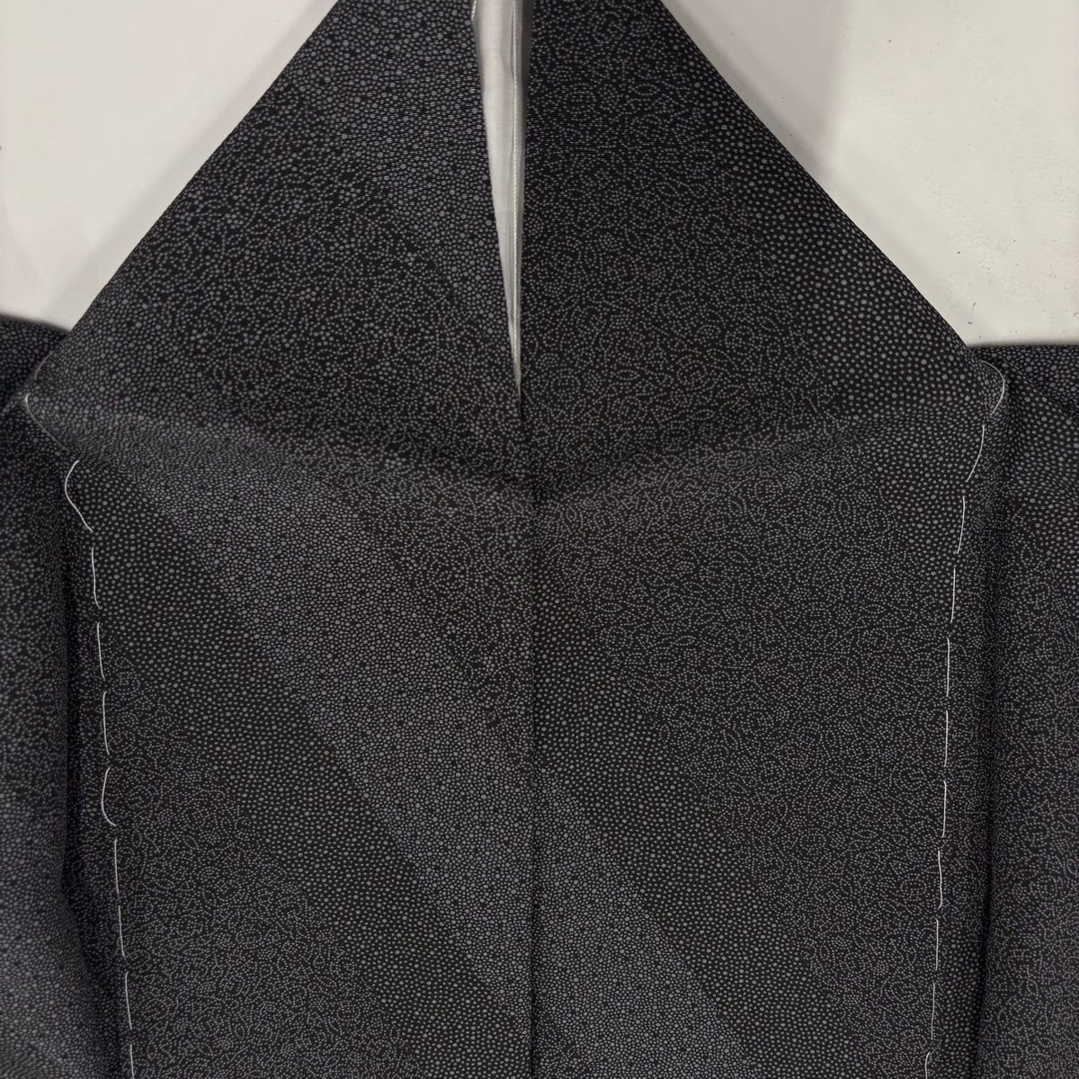 美品】 江戸小紋 身丈159cm 裄丈68cm L 袷 斜縞 寄せ柄 墨色 正絹 名品