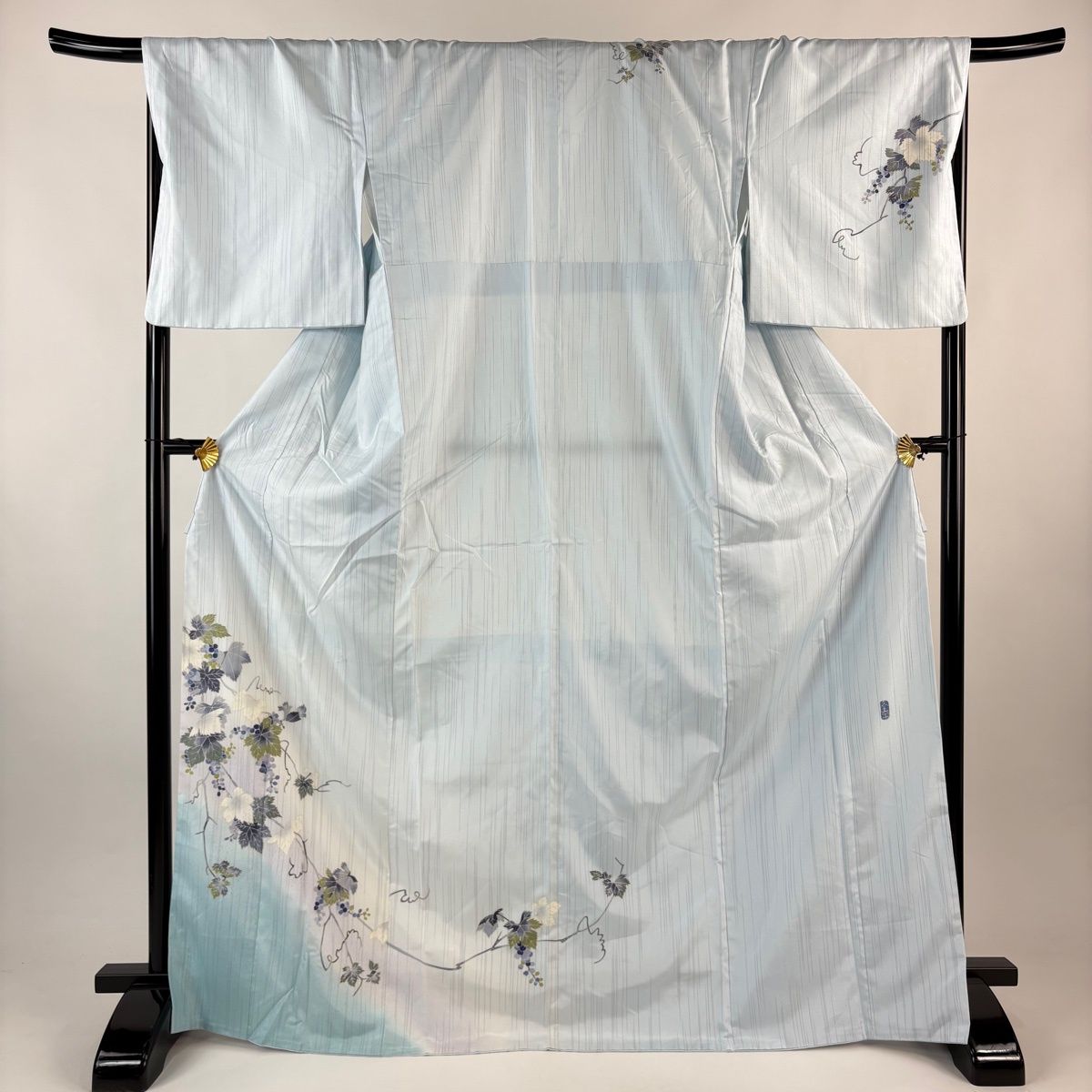 訪問着 身丈171 cm 裄丈69 5 L 袷 紬地 やまと 落款 葡萄 縦縞 ぼかし 水色 正絹