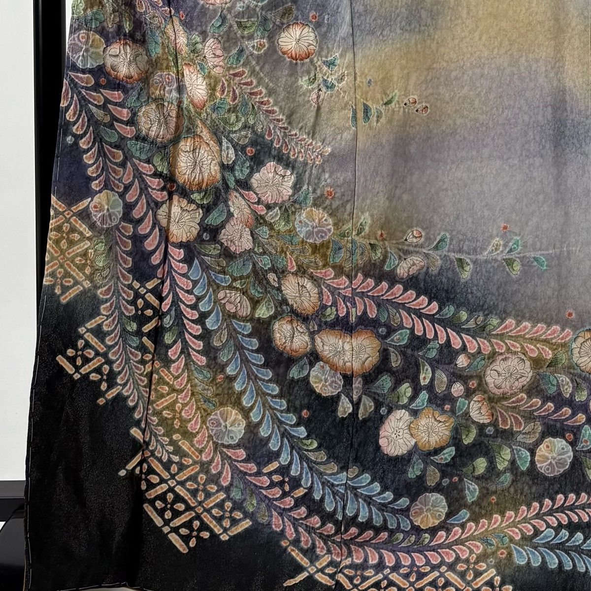 訪問着 身丈169 cm 裄丈66 M 袷 落款 辻が花 霞 銀通し 金彩 灰紫 正絹 名品