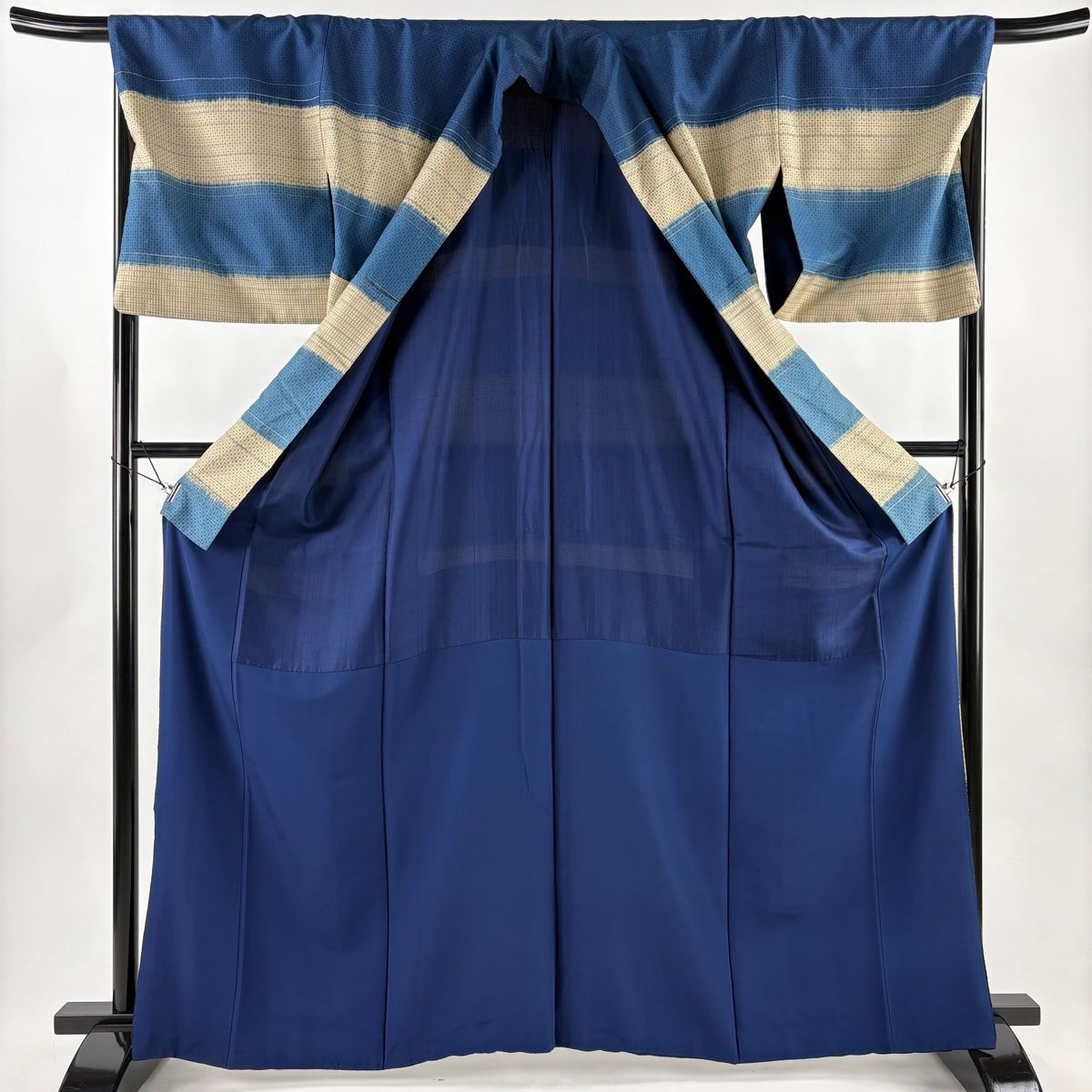  付下げ 身丈160 cm 裄丈68 L 袷 紬地 段縞 幾何学 青 正絹 名品 訪問着 付け下げ 着物