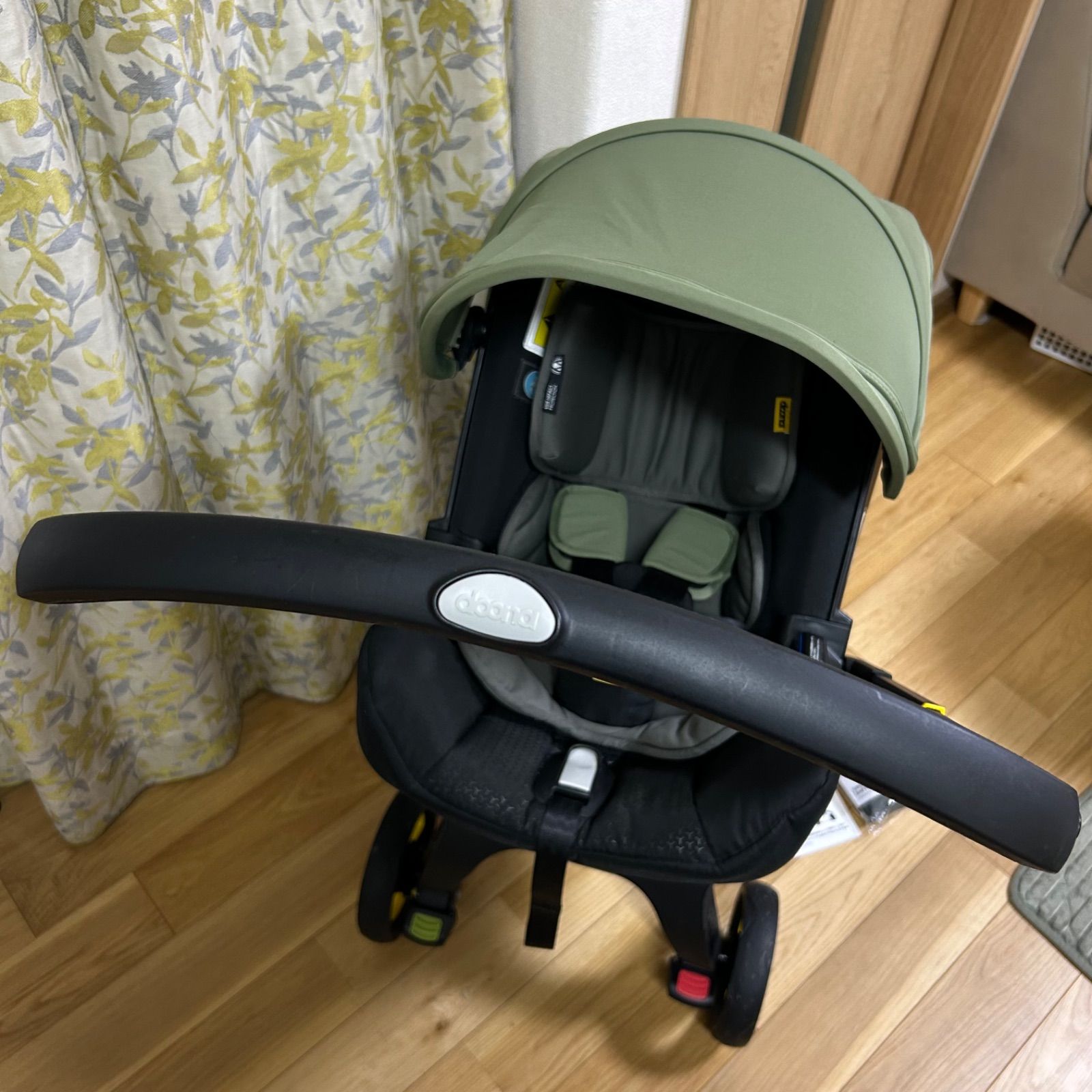 doona (ドゥーナ) ベビーカー+チャイルドシート カーキ 一体型 - メルカリ