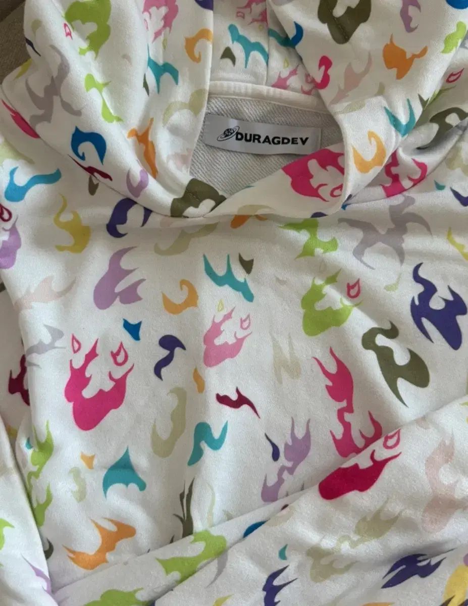 DURAGDEV 白 MULTI パータン WHO Tシャツ