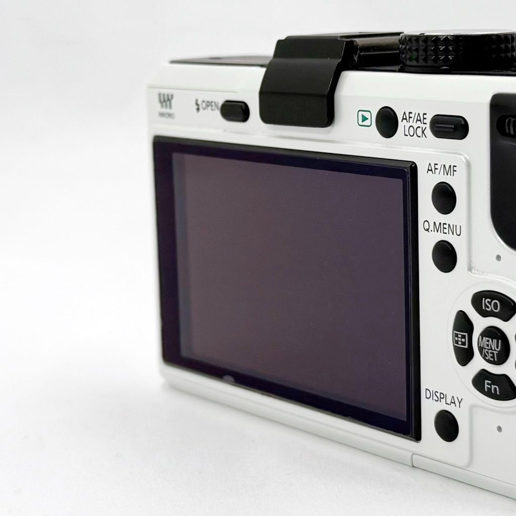 パナソニック Panasonic DMC-GF1 ボディ シェルホワイト ミラーレス