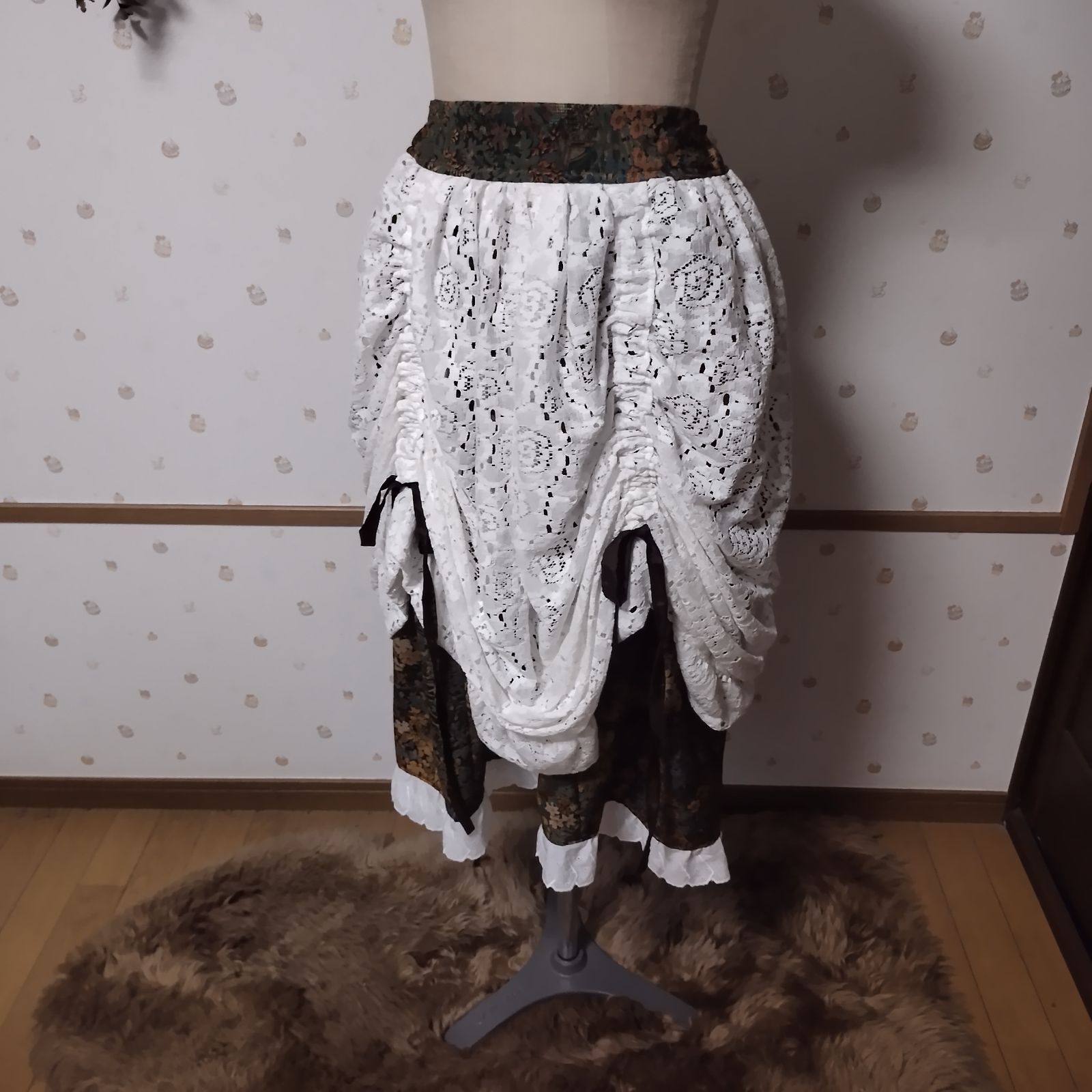 そこにある幸福 トップスとスカートのset